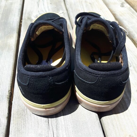 NEW Emerica Skate Shoes 6.5 Black Leather - Picture 3 of 6